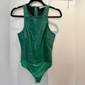 Vestique Invincible Bodysuit - Green
Size small